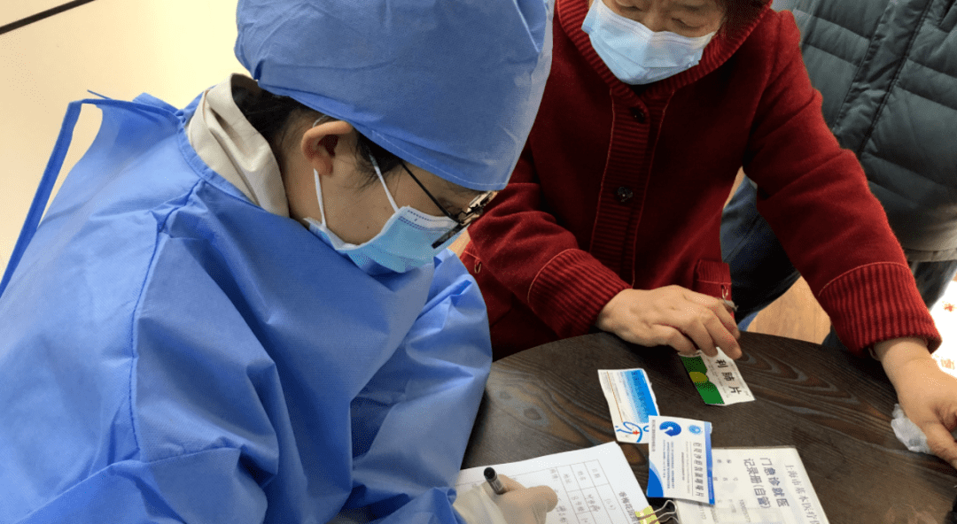 张家界24小时套医保卡回收商家(急用钱24小时医保提取)